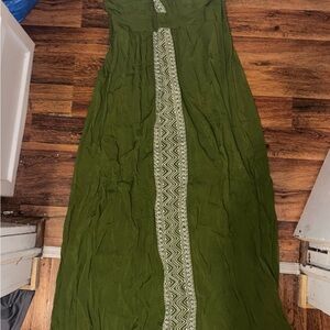 Apt. 9 Olive Green Maxi Dress with Center Embroidered Panel